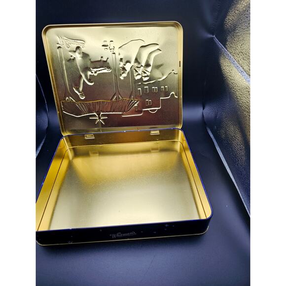 Vintage Hinged Whitman's Candy Tin Nativity Scene - Picture 6 of 8